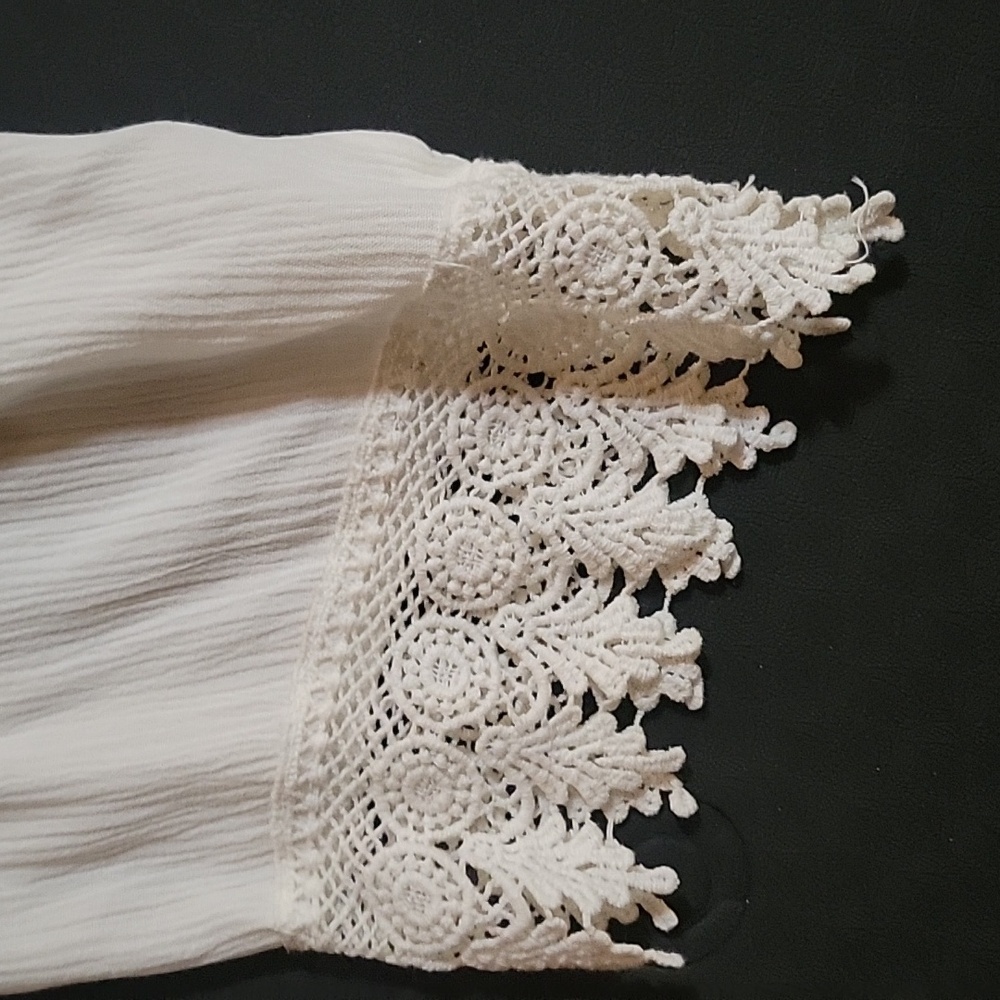 ๐๏ธ Naif Anthropologie Boho Crochet Midi Dress Women's Small White Lace Tassel - Picture 3 of 10